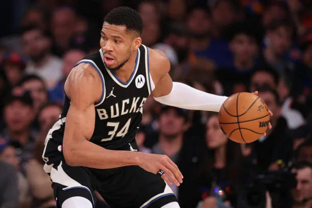 全明星賽名單大揭密:第3輪投票結果看點多多 2 Giannis Antetokounmpo